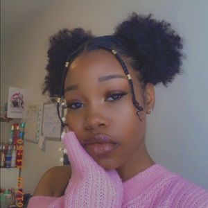 Meet your Posher, Taneisha